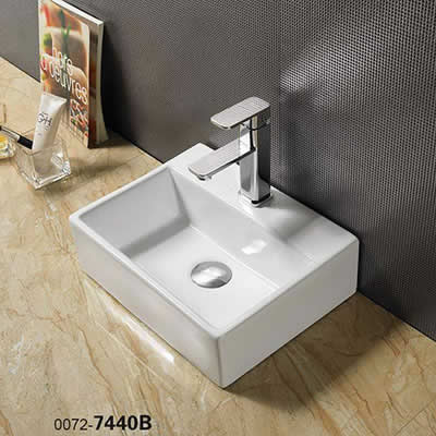 0072-7440B